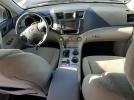 Toyota Highlander Base Image 11