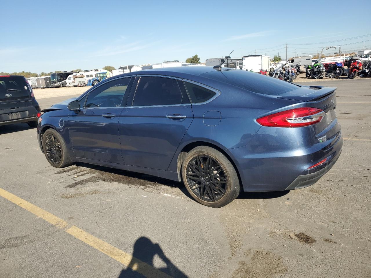 Ford Fusion Titanium Image 2