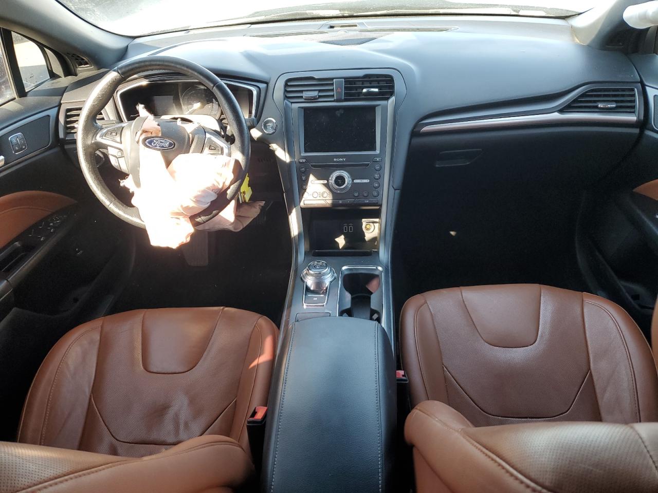 Ford Fusion Titanium Image 9