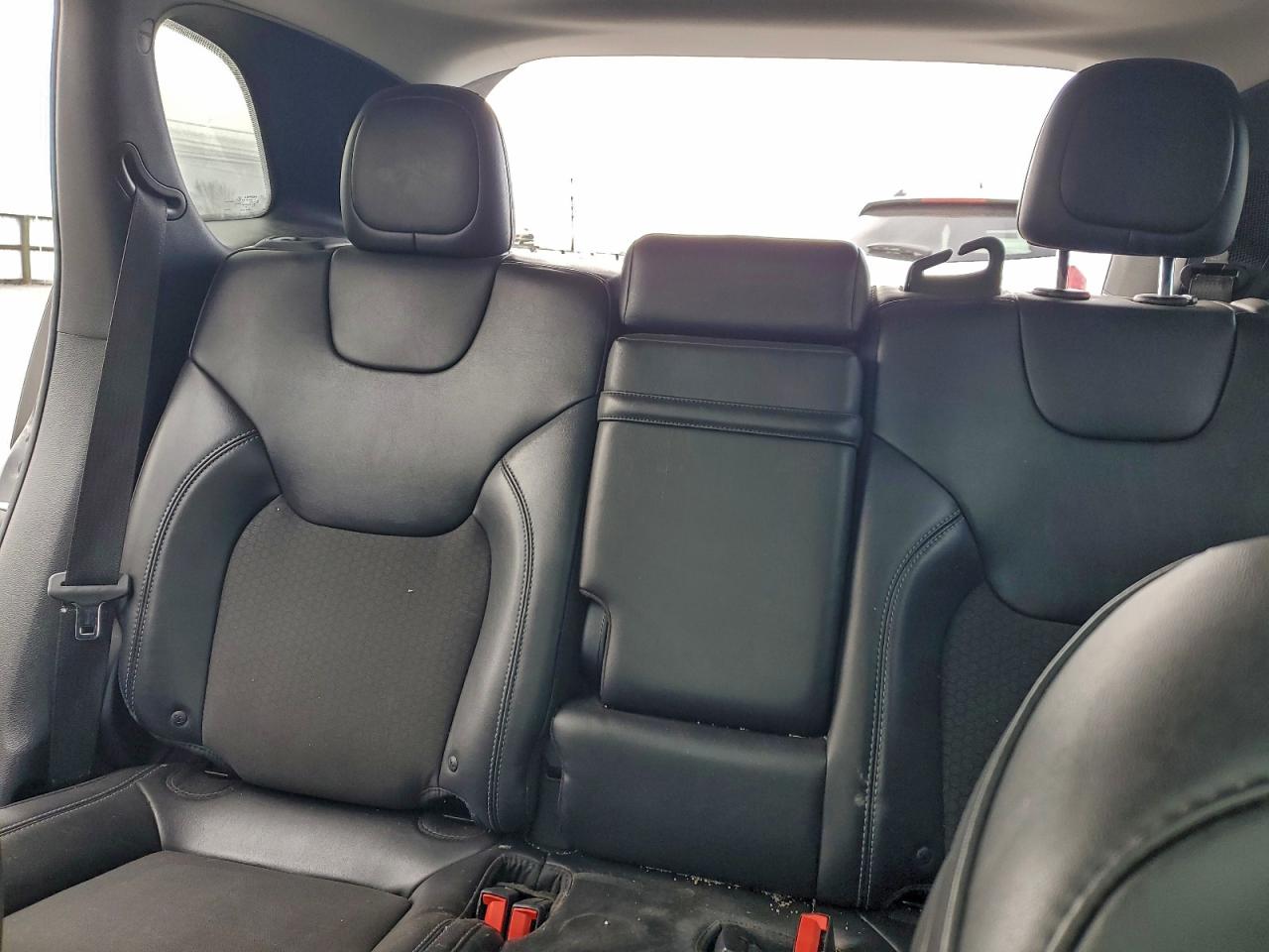 Jeep Grand Cherokee Latitude Plus Image 9