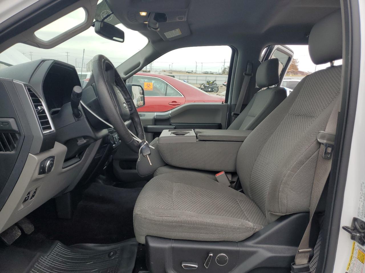 Ford F-150 Supercrew Image 5