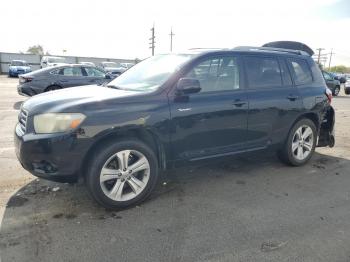  Salvage Toyota Highlander