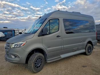  Salvage Mercedes-Benz Sprinter