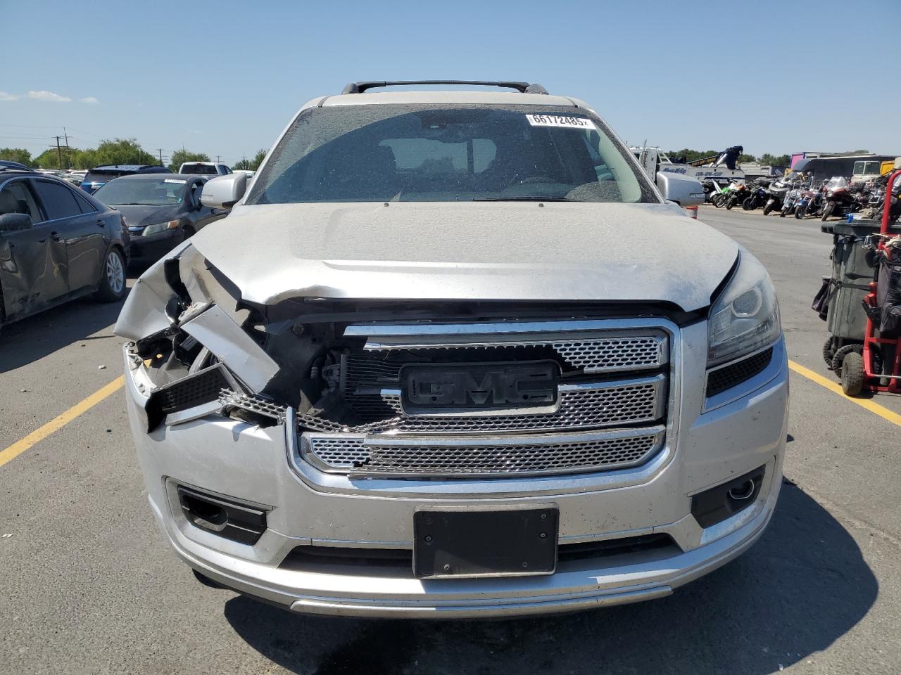 GMC Acadia Denali Image 7