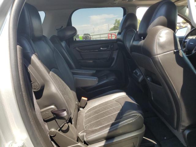 GMC Acadia Denali Image 13