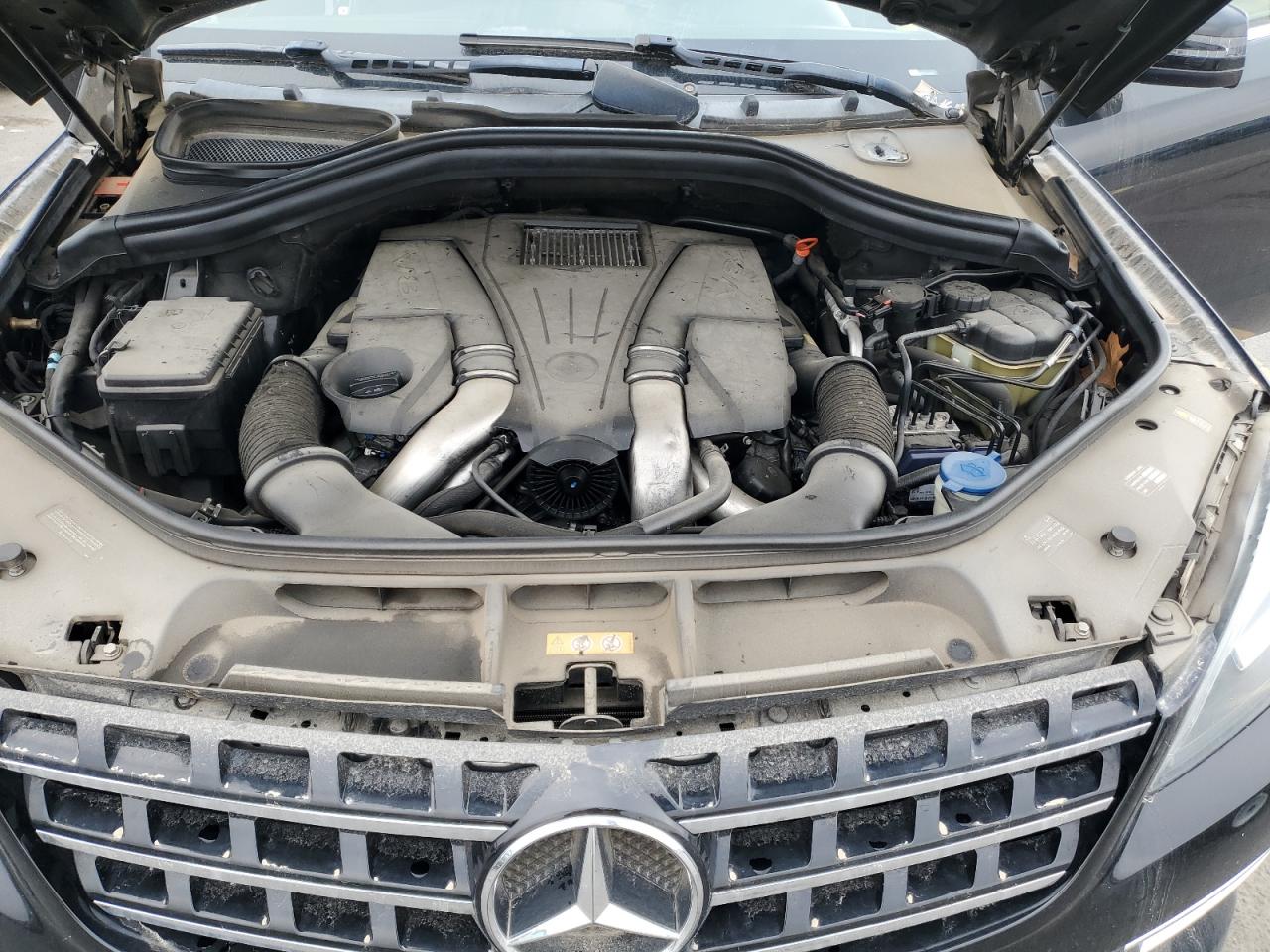 Mercedes-Benz M-Class 550 4matic Image 2
