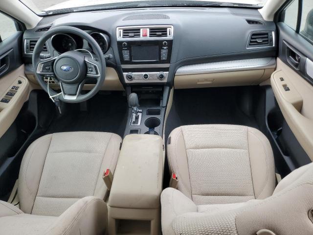 Subaru Outback 2.5i Image 6