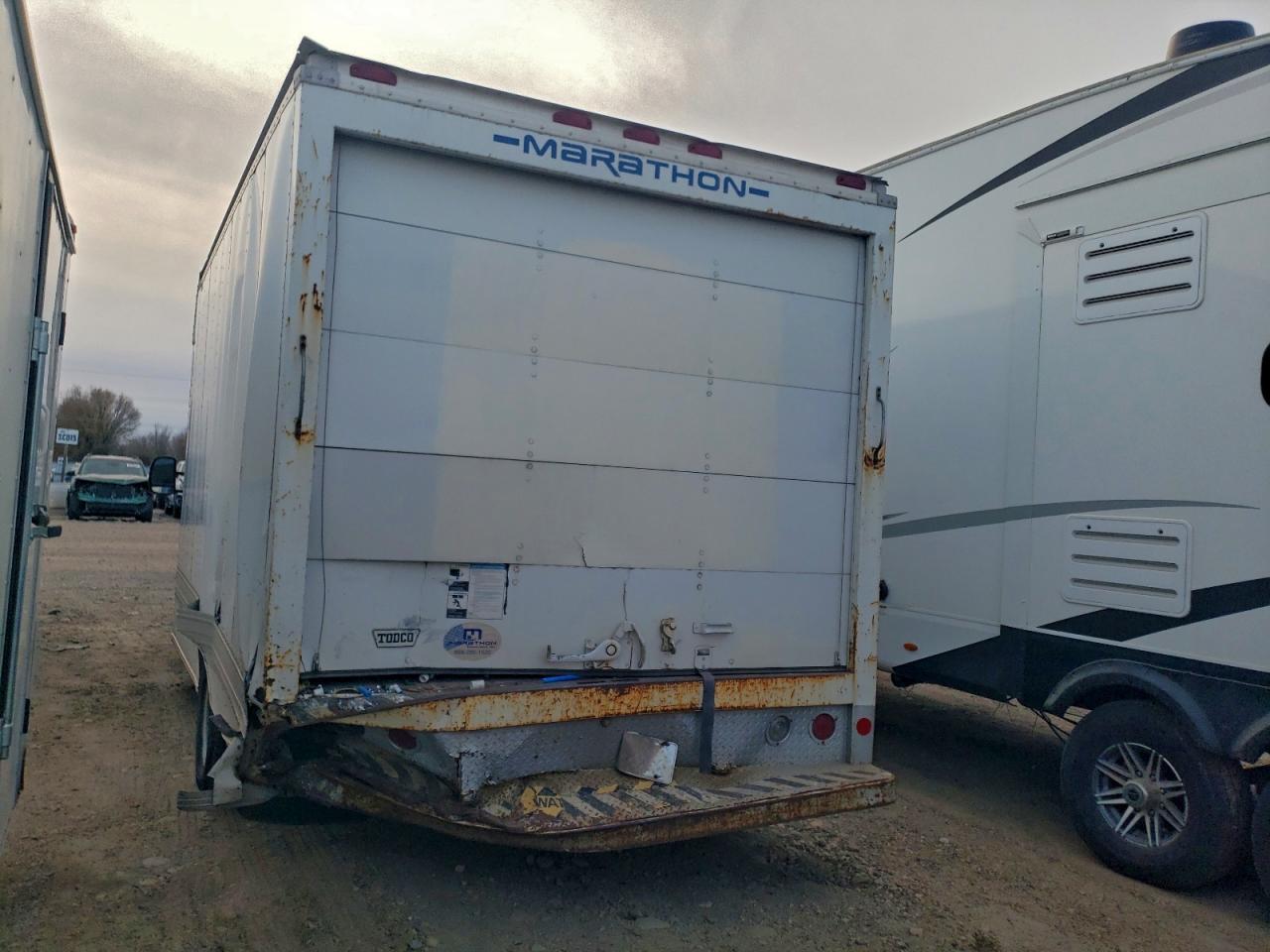 Ford Econoline E450 Super Duty Cutaway Van Image 5