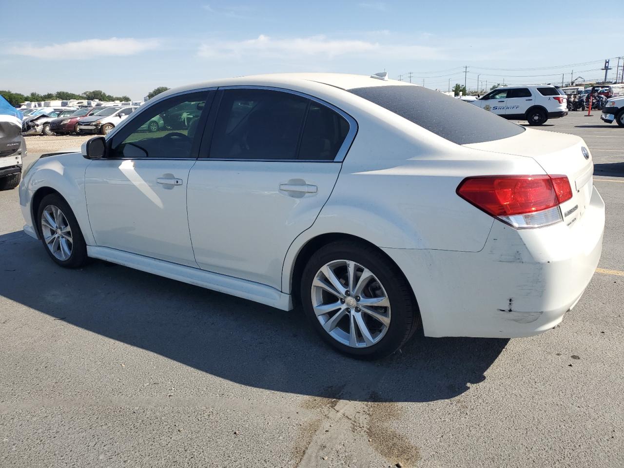 Subaru Legacy 2.5i Limited Image 2