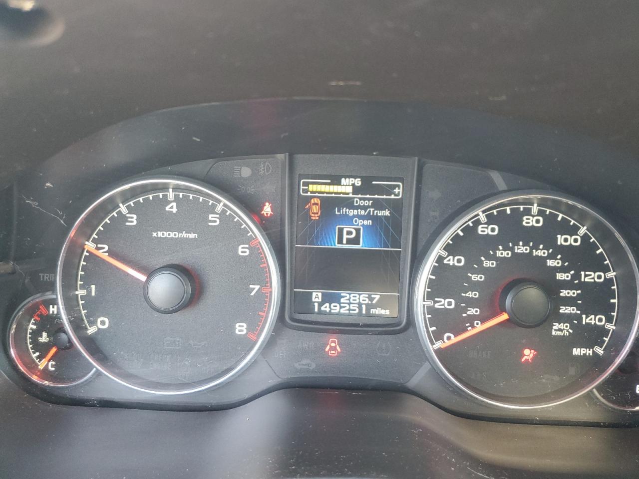 Subaru Legacy 2.5i Limited Image 9