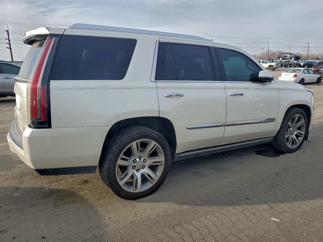 Cadillac Escalade Premium Image 2