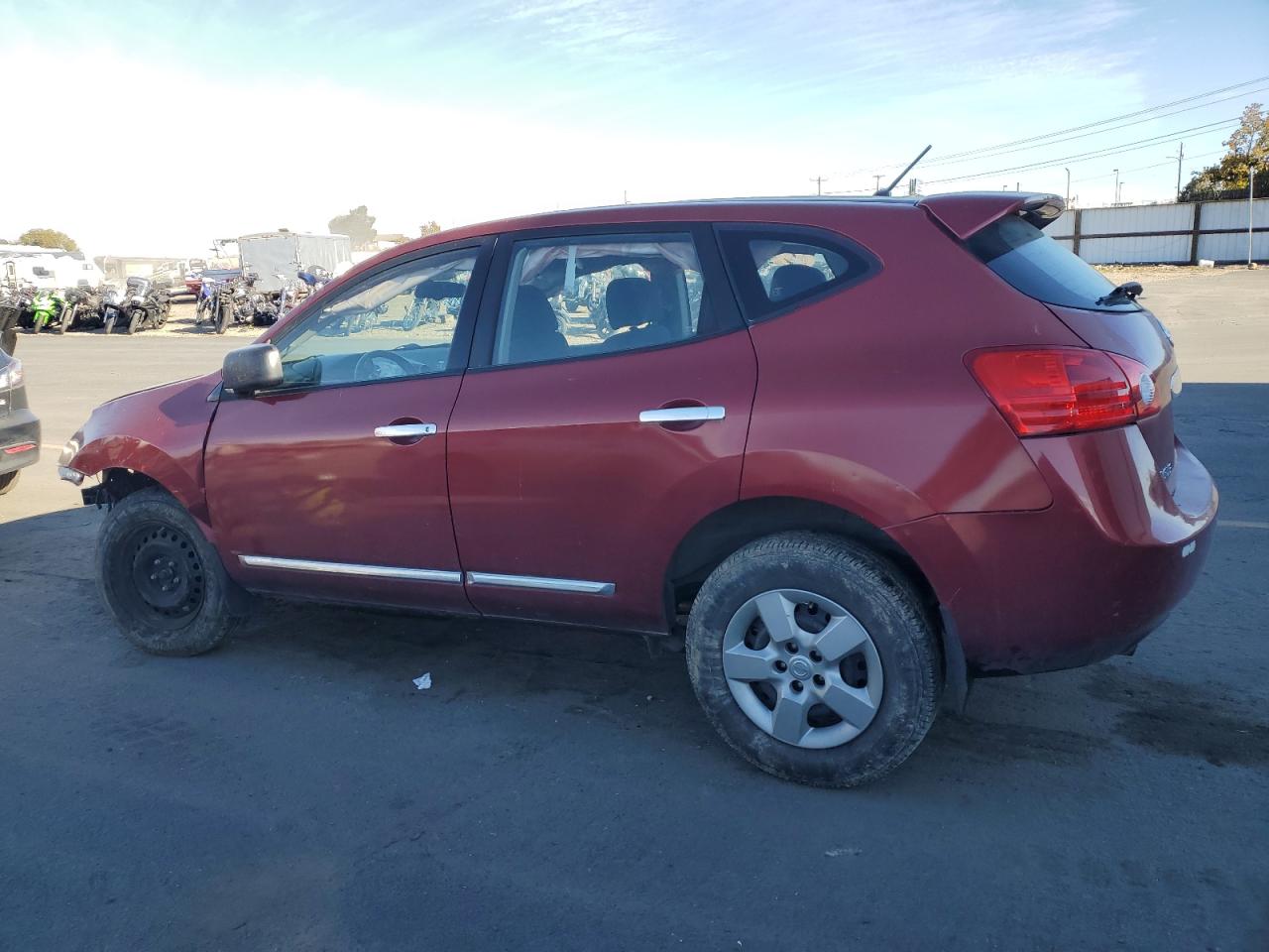 Nissan Rogue S Image 4
