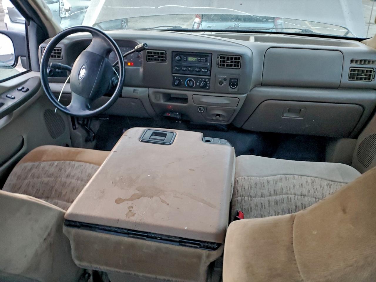 Ford F-250 Super Duty Image 8