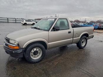  Salvage Chevrolet S-10