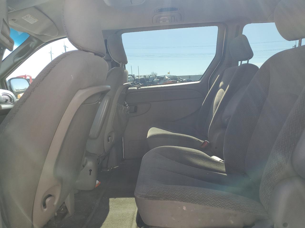 Dodge Caravan Sxt Image 3