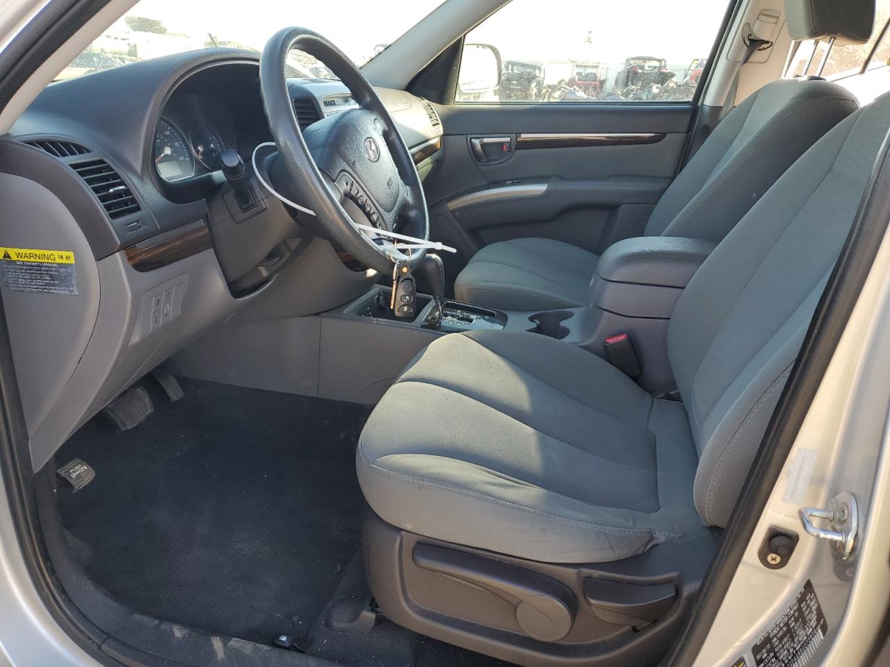 Hyundai SANTA FE Gls Image 11