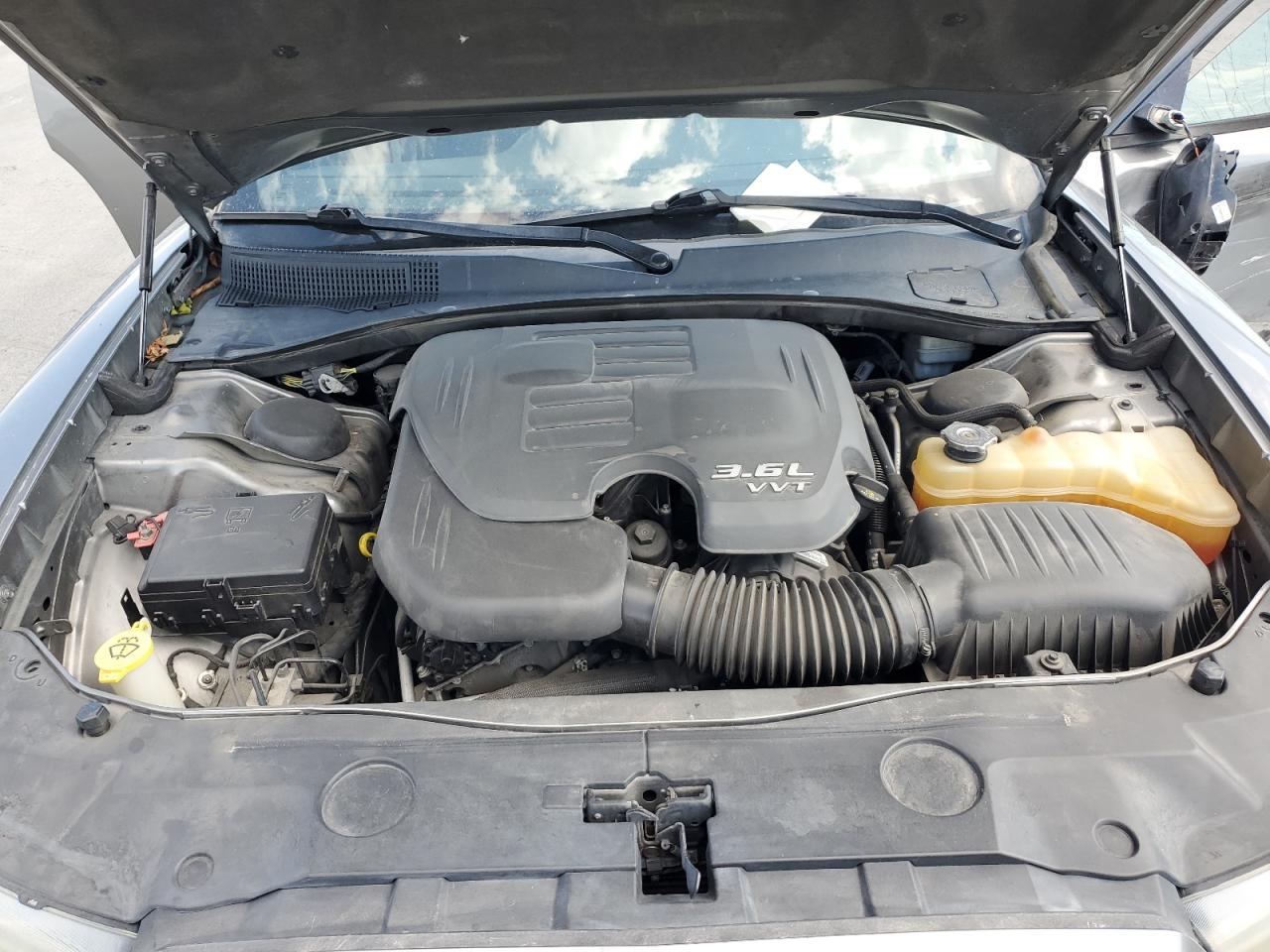 Dodge Charger Image 3