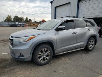  Salvage Toyota Highlander
