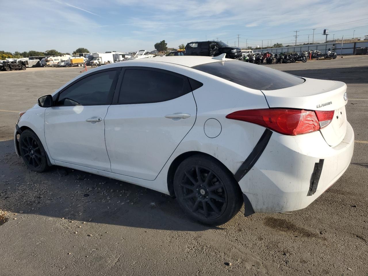 Hyundai ELANTRA Gls Image 2