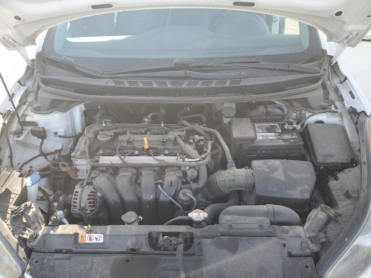 Hyundai ELANTRA Gls Image 9