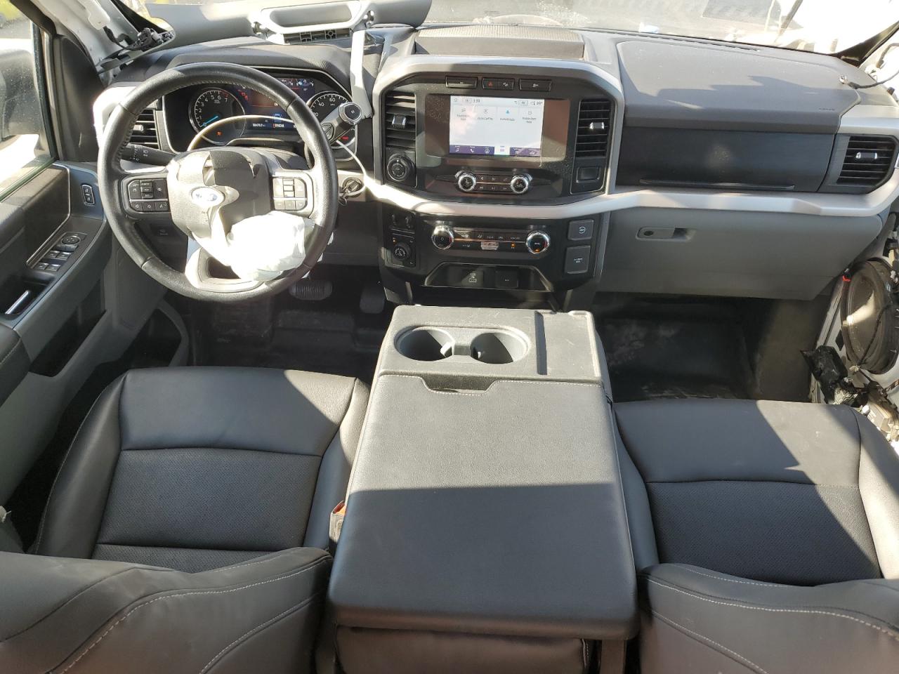 Ford F-150 Supercrew Image 6