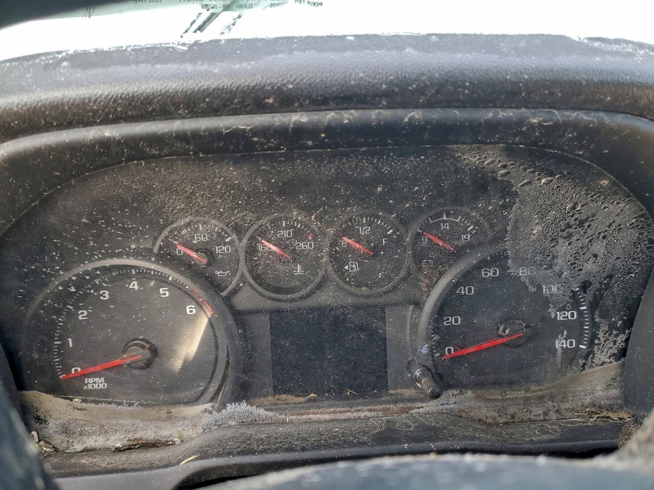 Chevrolet Silverado K2500 Heavy Duty Image 8