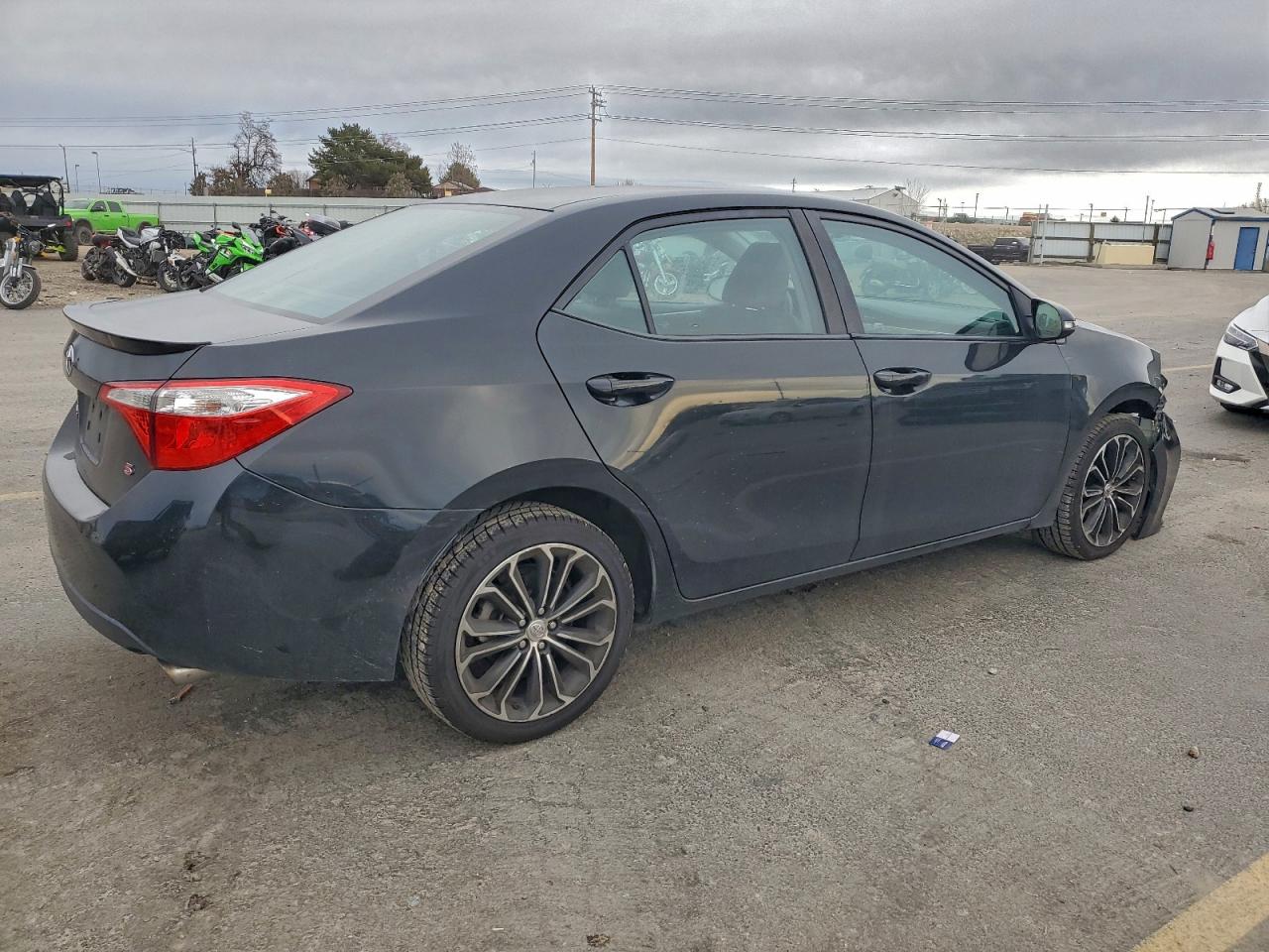 Toyota Corolla L Image 10