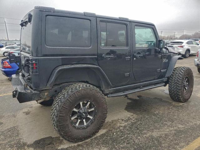 Jeep Wrangler Rubicon Image 12