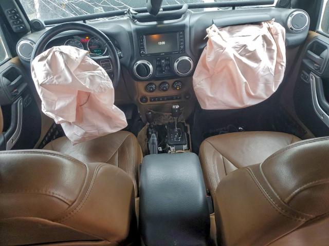 Jeep Wrangler Rubicon Image 8