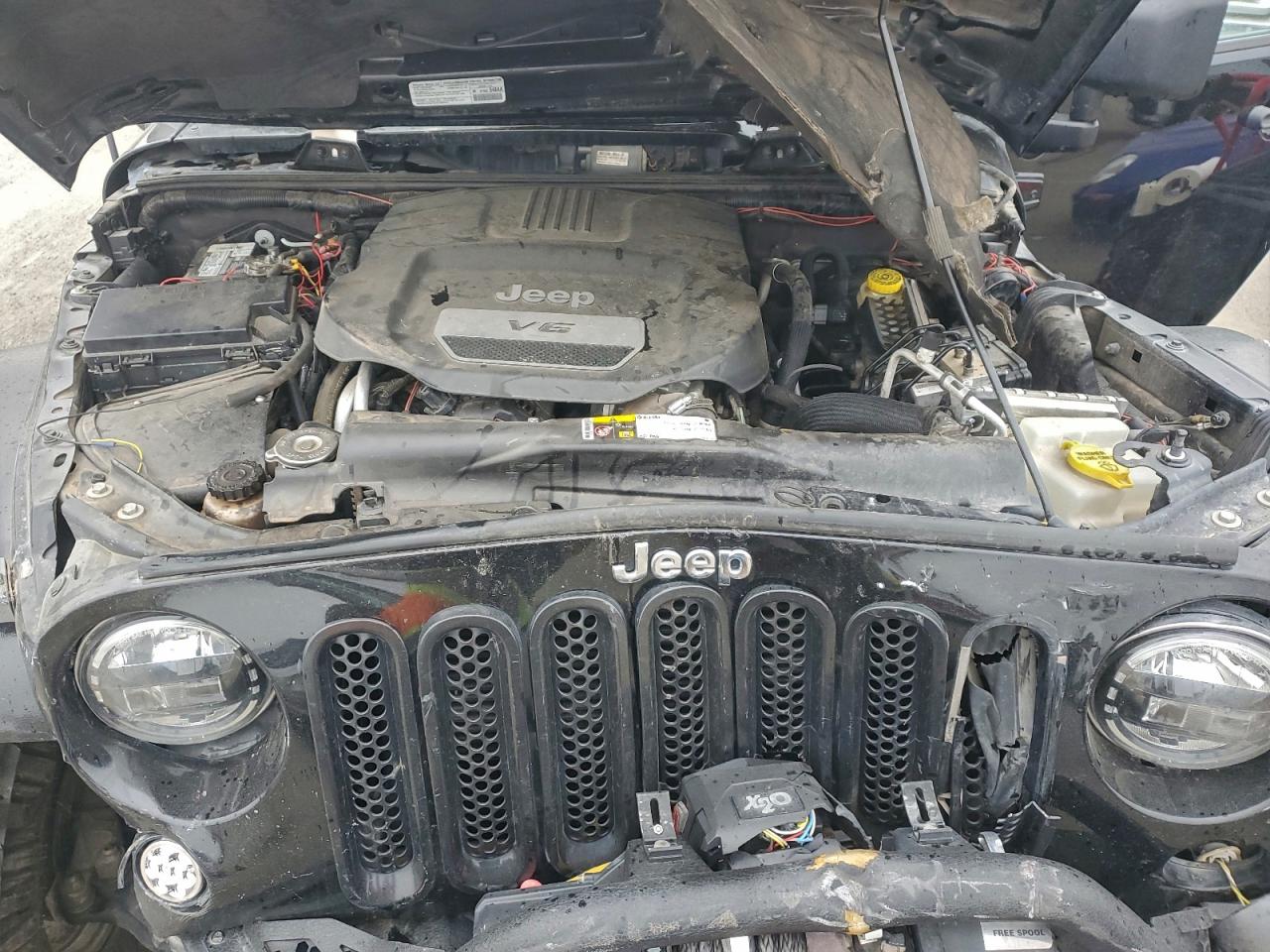 Jeep Wrangler Rubicon Image 11