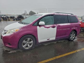  Salvage Toyota Sienna