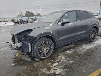  Salvage Porsche Cayenne