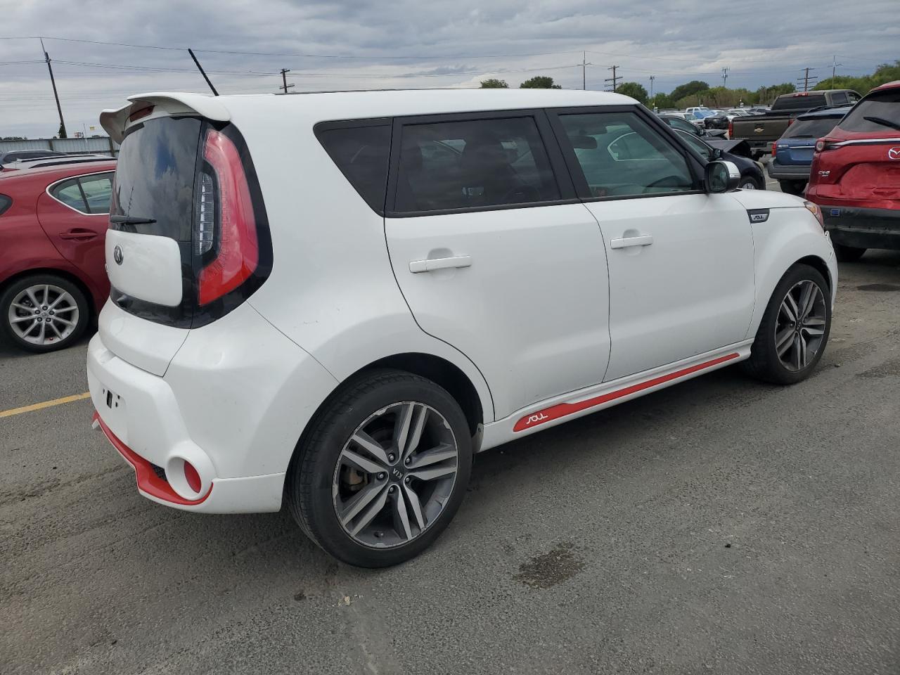 Kia Soul + Image 12
