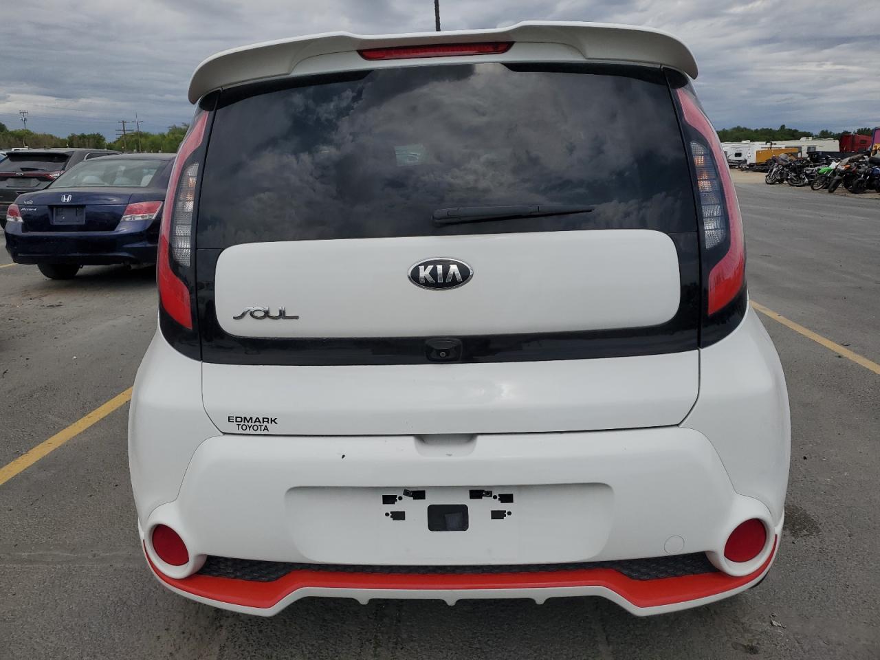 Kia Soul + Image 9