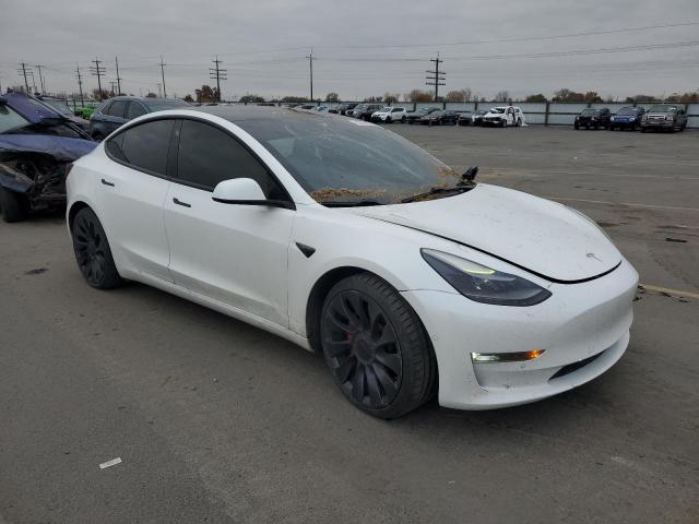 Tesla Model 3 Image 4