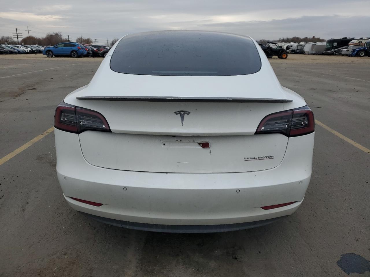 Tesla Model 3 Image 5