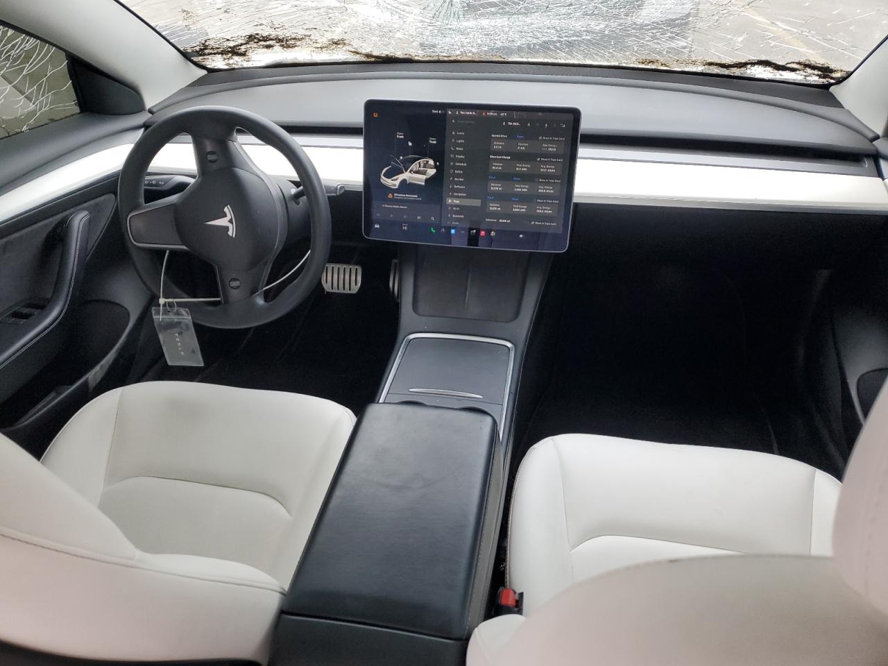Tesla Model 3 Image 10