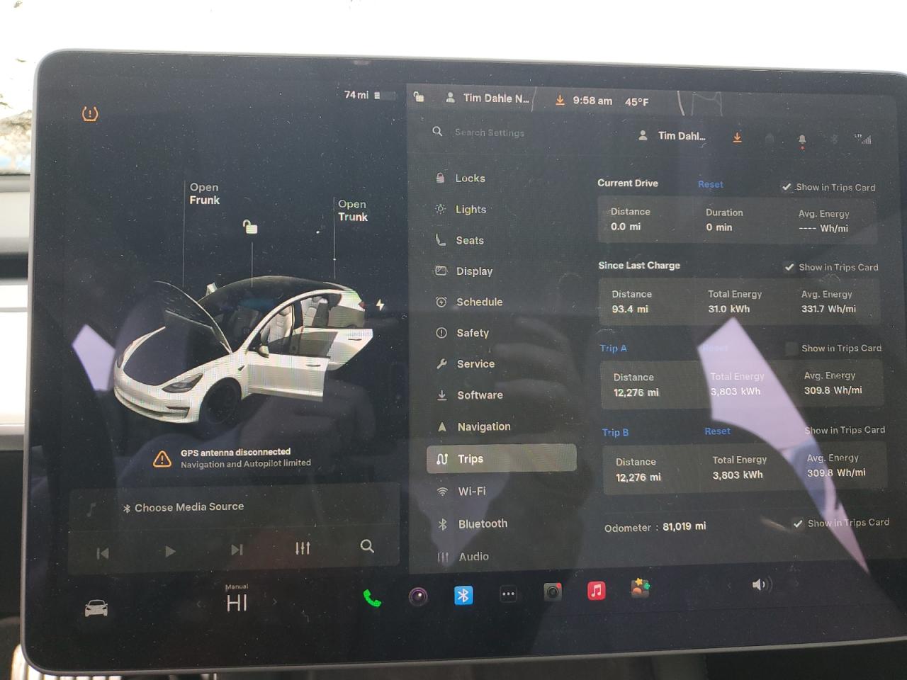Tesla Model 3 Image 11