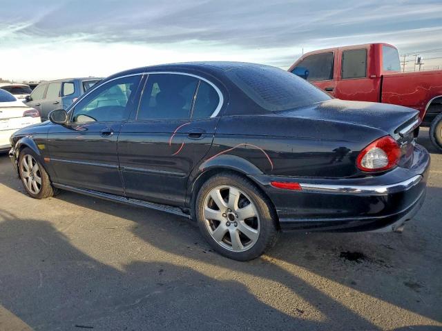 Jaguar X-Type 3.0 Image 2
