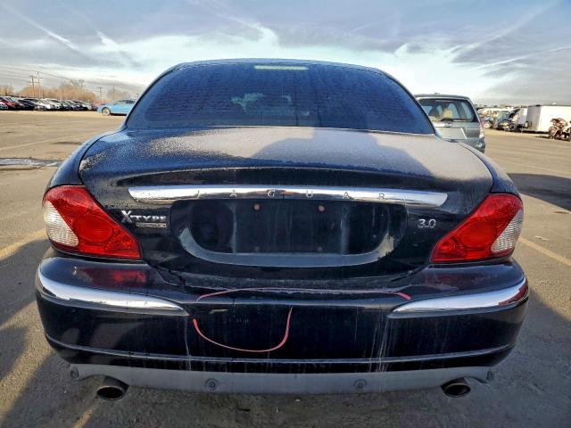 Jaguar X-Type 3.0 Image 5