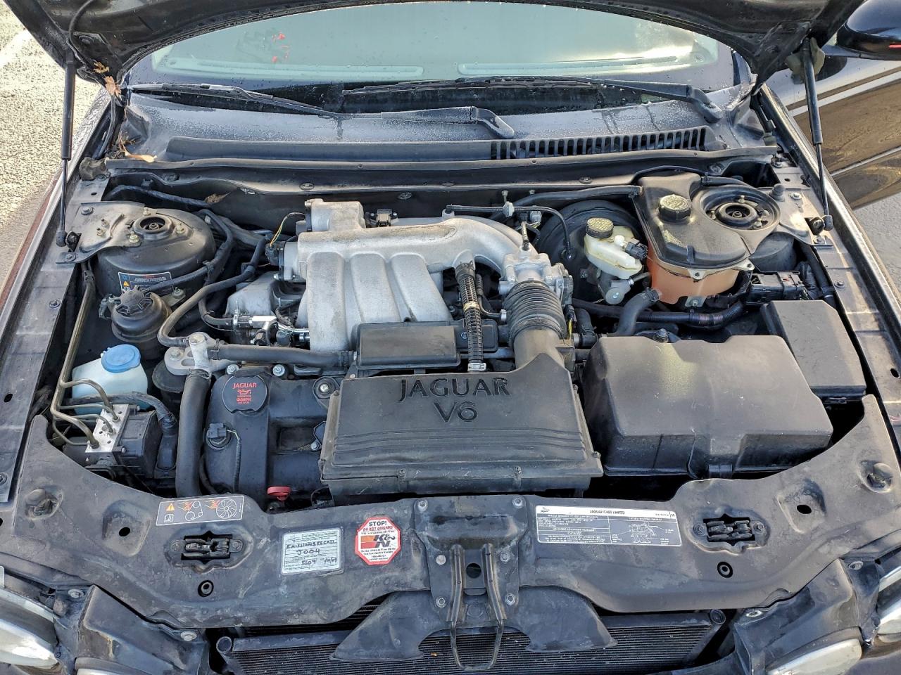 Jaguar X-Type 3.0 Image 9