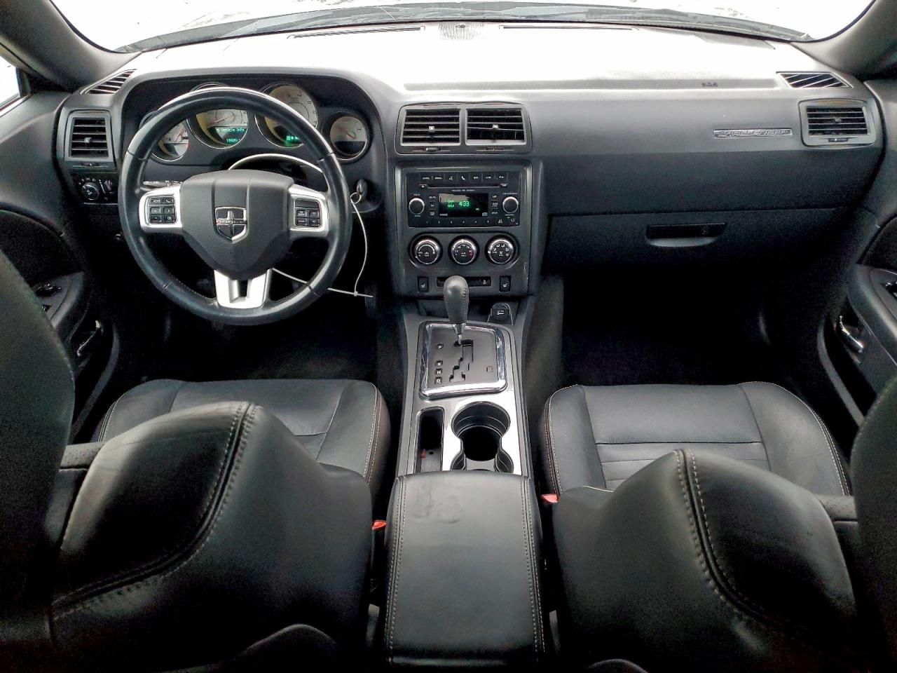 Dodge Challenger Sxt Image 11