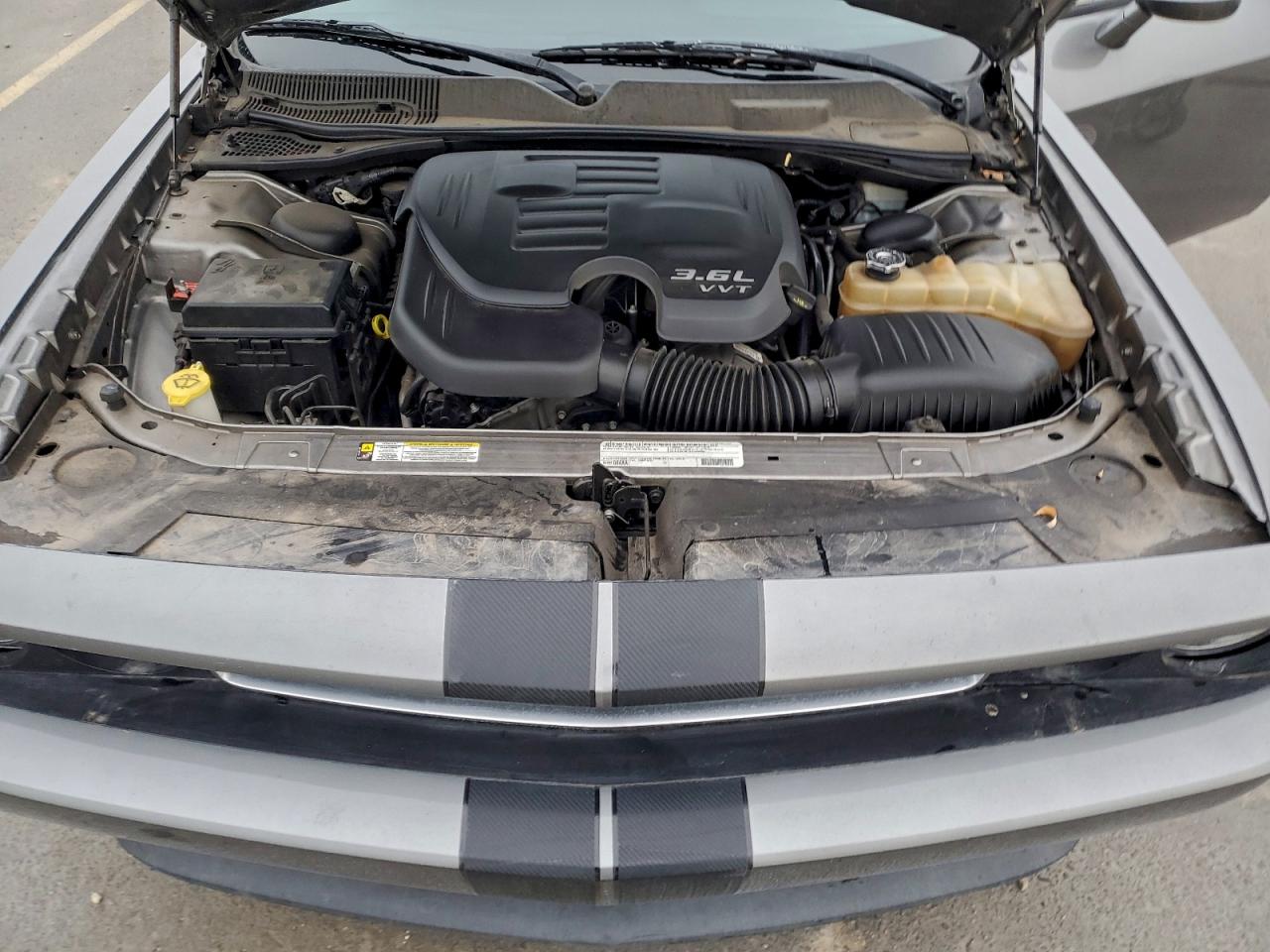 Dodge Challenger Sxt Image 7