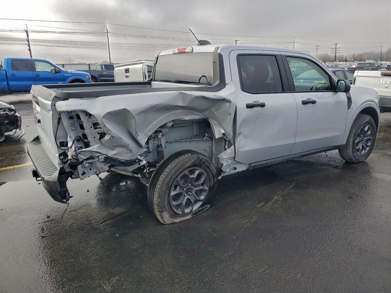 Ford Maverick Xlt Image 8