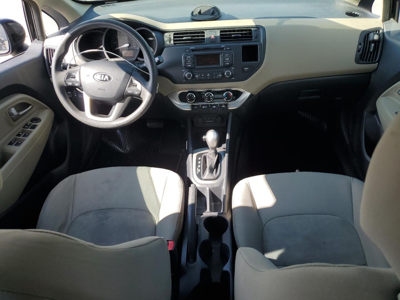 Kia Rio Lx Image 8