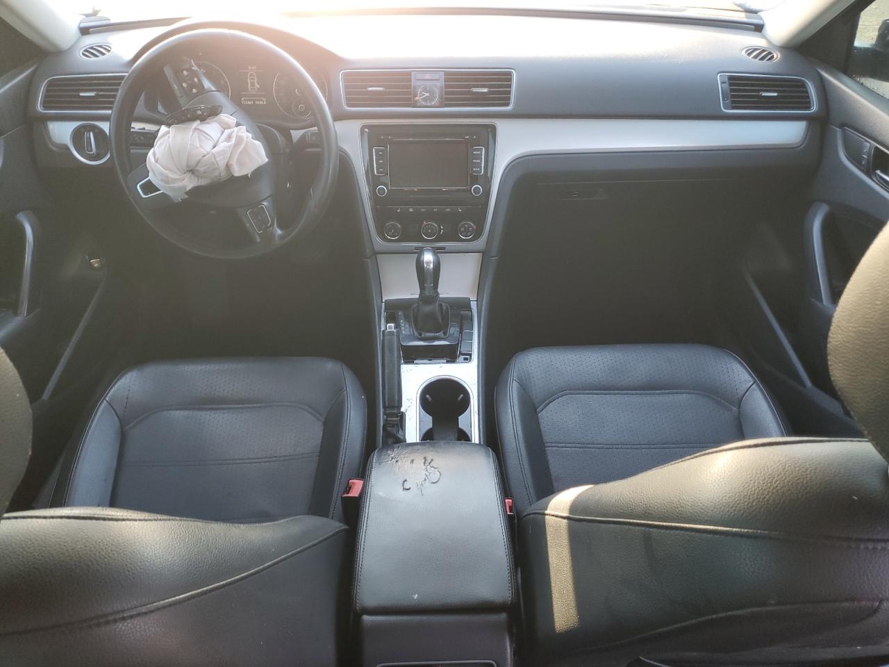 Volkswagen Passat Se Image 11