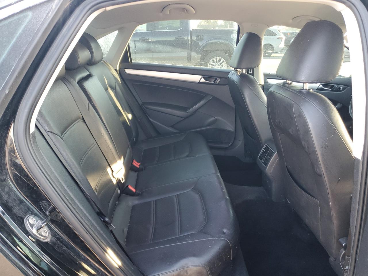 Volkswagen Passat Se Image 9