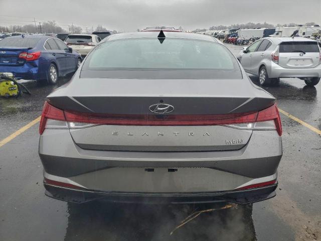 Hyundai ELANTRA Limited Image 10