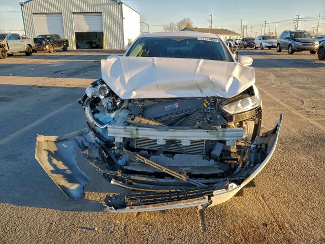 Ford Fusion Se Image 5