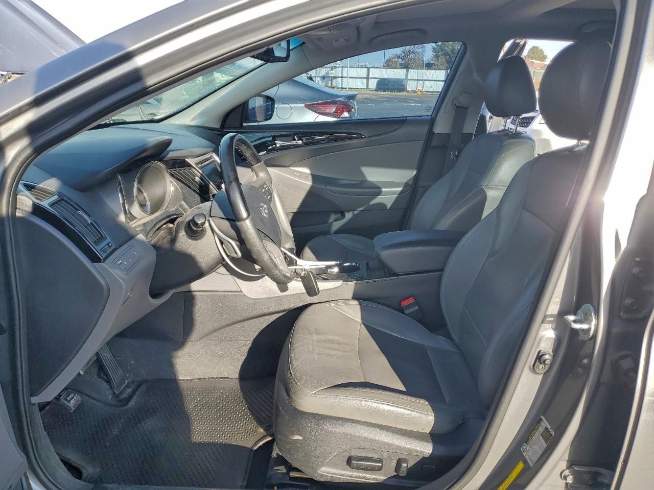 Hyundai SONATA Se Image 2